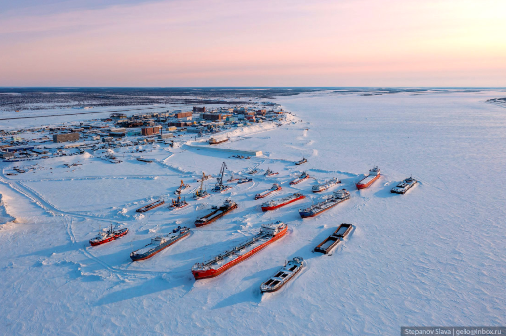 Число опорных населённых пунктов Арктической зоны России по распоряжению правительства в 2025 году изменено и расширено